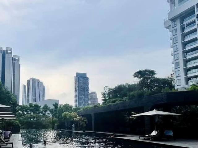 Martin Modern D9, Condominium