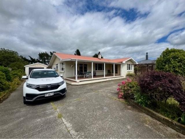 martinborough, 3 bedrooms