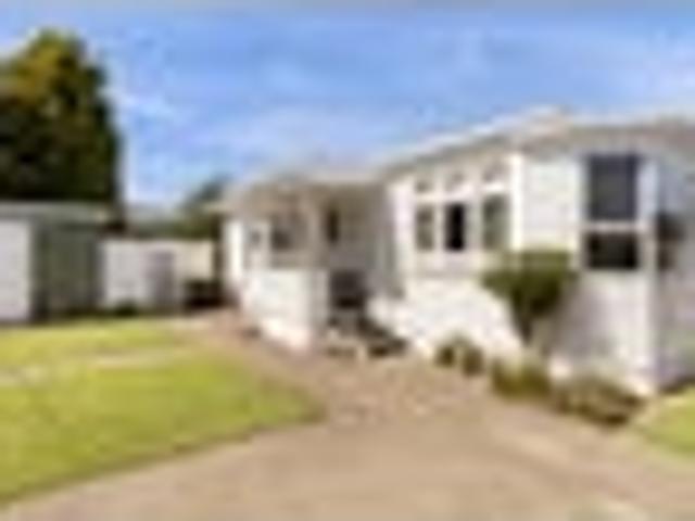 Martinborough, 3 bedrooms, $575 pw