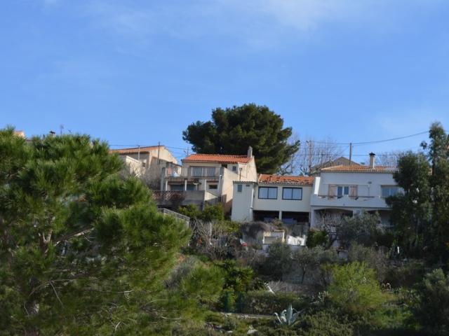Martigues /La Couronne Proximité Plage du Verdon, Maison sur 3 niveaux 122m2 à rénovér, emplacement idéal