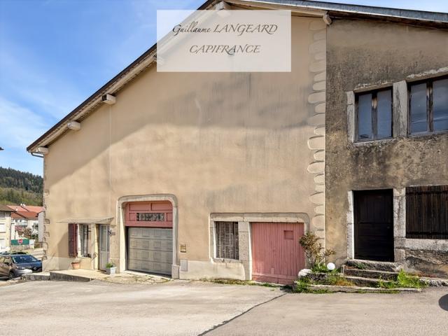 Martignat 01100 Maison de village en pierres 92 m2, avec dépendances et fort potentiel d'agrandissement