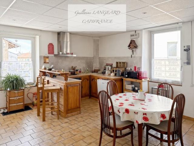 Martignat 01100 Maison de village en pierres 92 m2, avec. 92m² Martignat