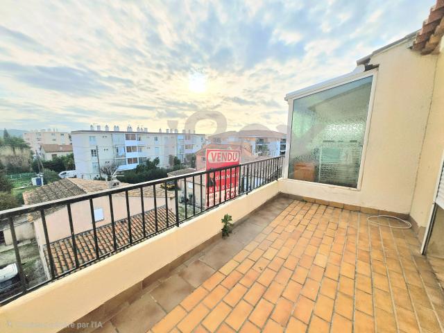 MAR VIVO STUDIO DE 22M2 RENOVE ET PLACE DE PARKING PRIVEE