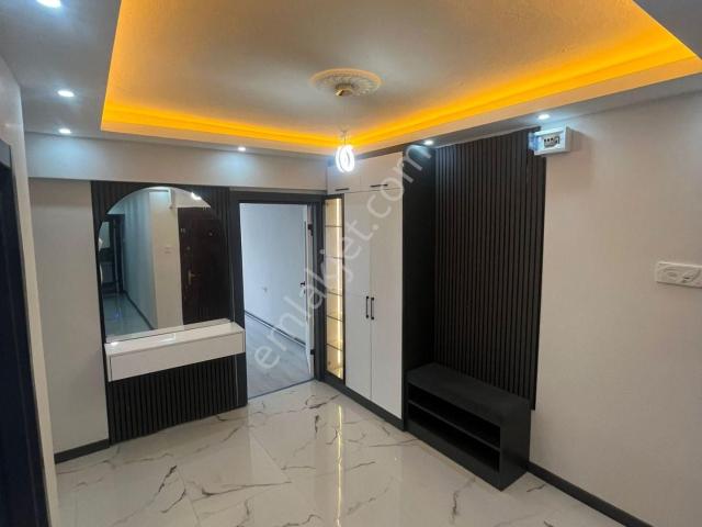 Maraşal Çakmak Mh. 1.ara Katta 3+1 Ful+full Yapılı Daire