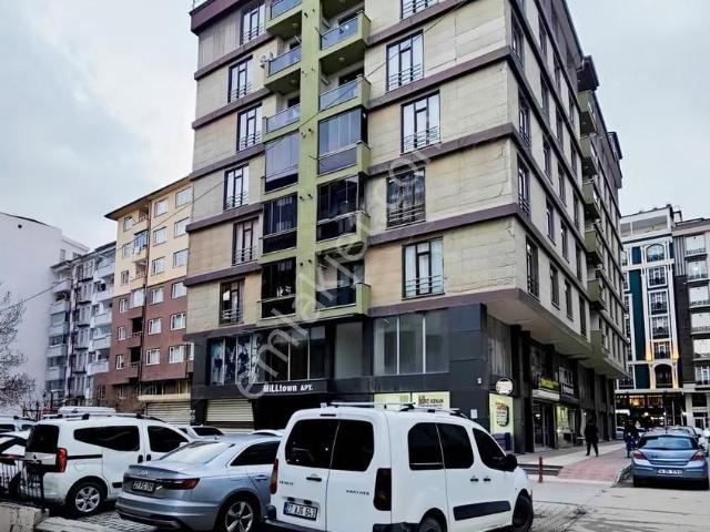 Maraş'ta Birevim Arkasında Satılık 2+1 Geniş Mülkiyetli Daire