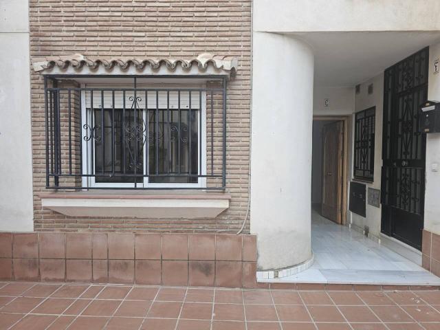 MARACENA ADJUDICACION BANCARIA, 2 DORMITORIOS, 2 BAÑOS, COCINA AMUEBLADA, PATIO. NO PAGAS COMISIONES INMOBILIARIAS