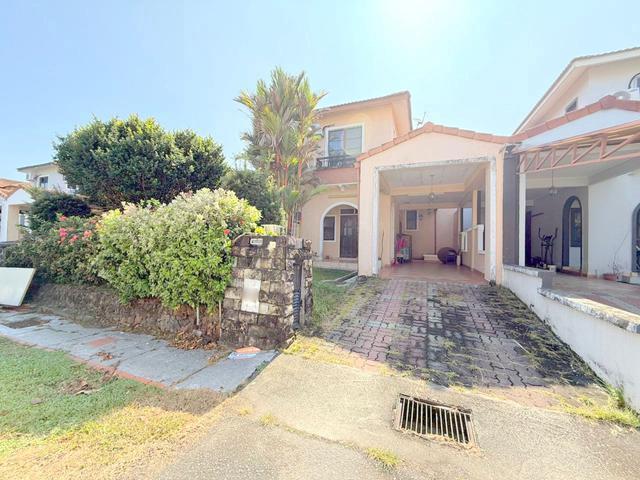 Marakech Twinvilla Kota SeriemasPrivate Gated Luxury