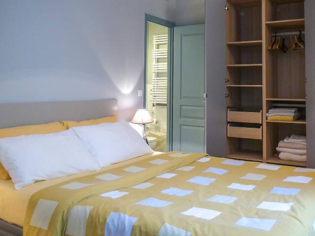 Marais / rue Sainte croix de la Bretonnerie, Paris Amsterdam Apartments for Rent
