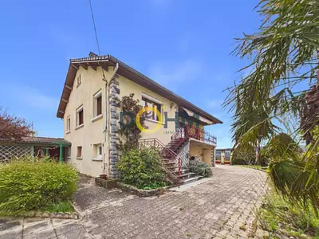 Marat 63480 Achat / Vente maison 9 pièces t9
