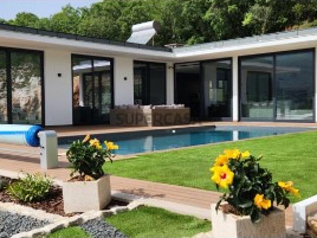 Maravilhosa moradia V3 #Alvados #Porto de Mós #Piscina Aquecida #Jardim