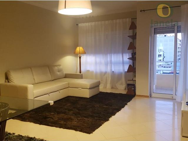 Maravilhoso T3 perto do Forum Horta das Figuras, com garagem