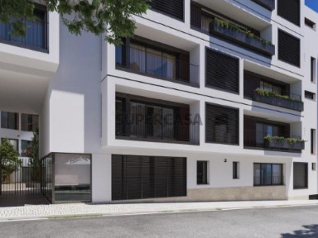 Maravilhoso apartamento em construção zona central de Faro