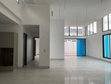 MARAVILLOSA CASA DE UNA SOLA PLANTA EN LA ISLA MOCOLI