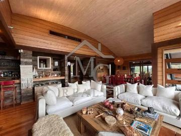 Maravillosa casa en venta de 6 dorm. En lago Panguipulli | 5 Dormitorios por 58000.00 en Panguipulli