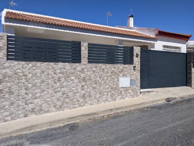MARAVILLOSA CASA INDEPENDIENTE EN LEPE