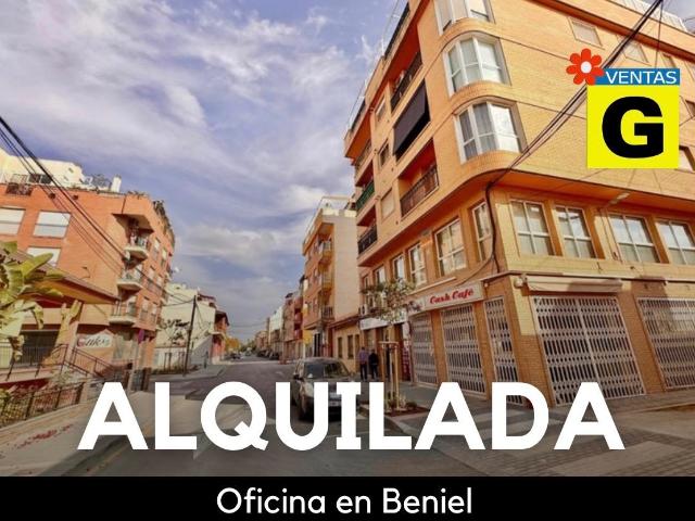 MARAVILLOSA OFICINA EN EL CENTRO DE BENIEL, SEMI NUEVA, TODA EXTERIOR, HACE ESQUINA. ¡VISITELA YA!