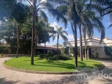Maravillosa Residencia en venta estilo Colonial ubicada en Blvrd Vicente Valtierra, Leon Guanajuato