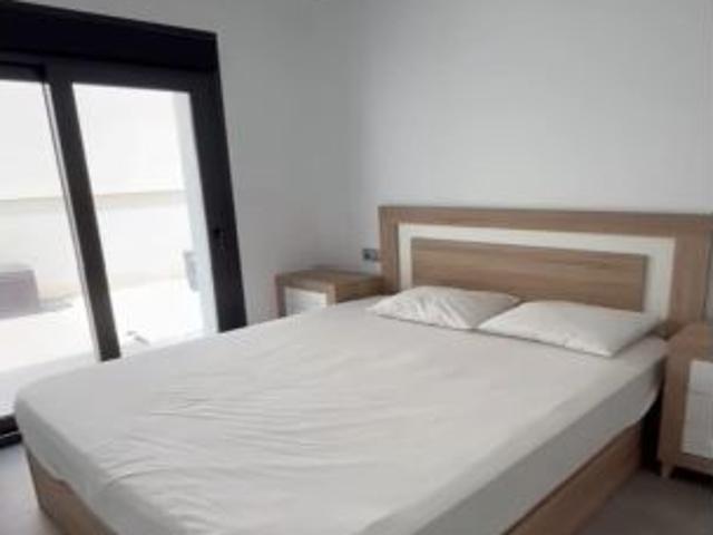 MARAVILLOSAS VILLAS DE OBRA NUEVA UBICADAS EN DAYA NUEVA COSTA BLANCA SUR