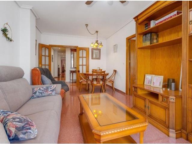 Maravilloso y espacioso ático 110 m2 4.ª planta con 2 dormitorios, 2 baños, gran terraza ¡y a ta