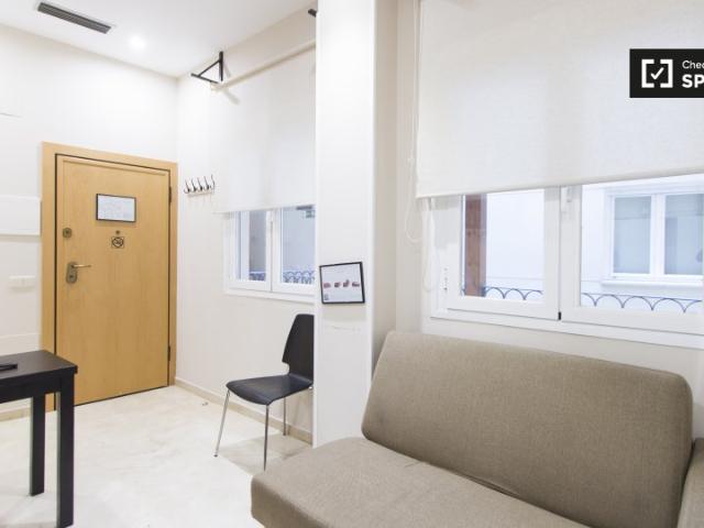 Estudio en alquiler en Sol, Madrid