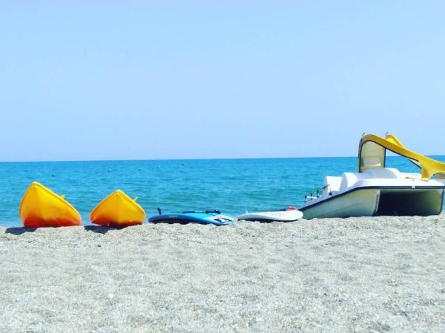 Maravilloso piso con vistas al mar. Exclusividad frente al Mediterráneo: un hogar para disfrutar los 365 días del año
