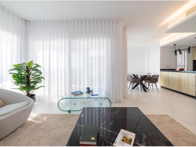 Maravilloso residencial Posidonia vistas frontales al mar
