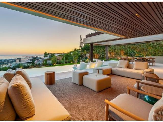 Marbella: Benahavis Exquisita villa de lujo con acabados de primera línea y vistas panorámicas al ma