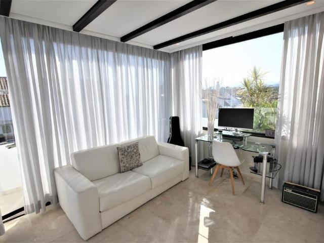 Marbella Golden Mile, Marbella, Andalusia 29602