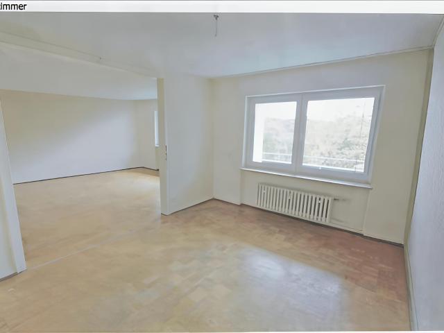 Marburg Marbach: Helle, große 5 Zi Whg mit Balkon * Keller * Gartenmitbenutzung * Kfz Stellplatz!
