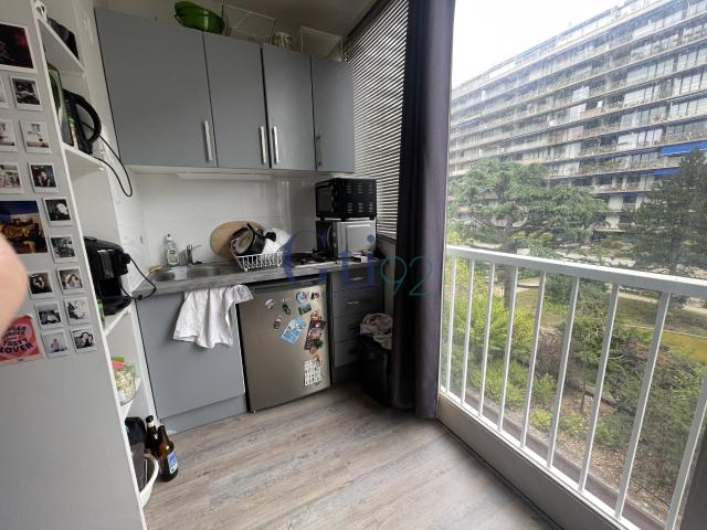 MARCEL SEMBAT STUDIO MEUBLE DE 18M2