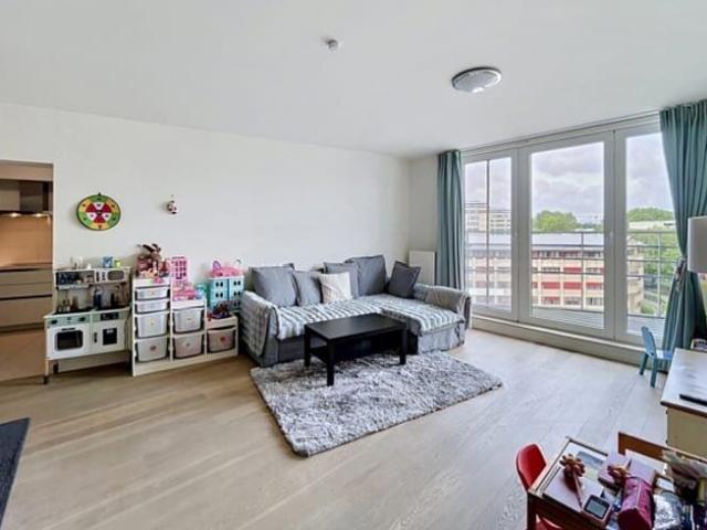 Marcel Thiry: beautiful 2 bedroom apartment + terrace