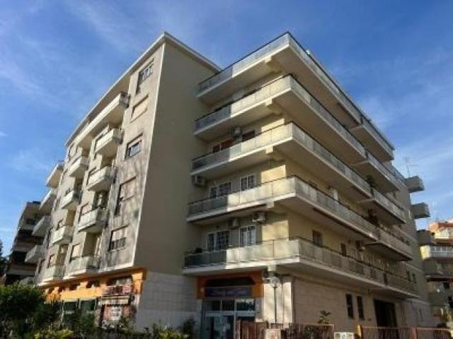 Marconi Lungotevere Pietra Papa Nuda Propriet