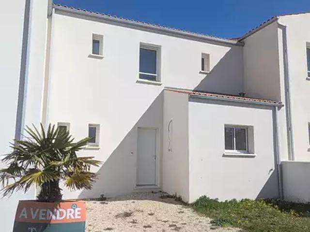 Marennes Hiers Brouage 17320 Achat / Vente maison 4 pièces t4 terrasse parking