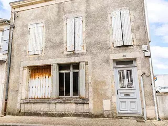 Marennes Hiers Brouage 17320 Achat / Vente maison 5 pièces t5 terrasse