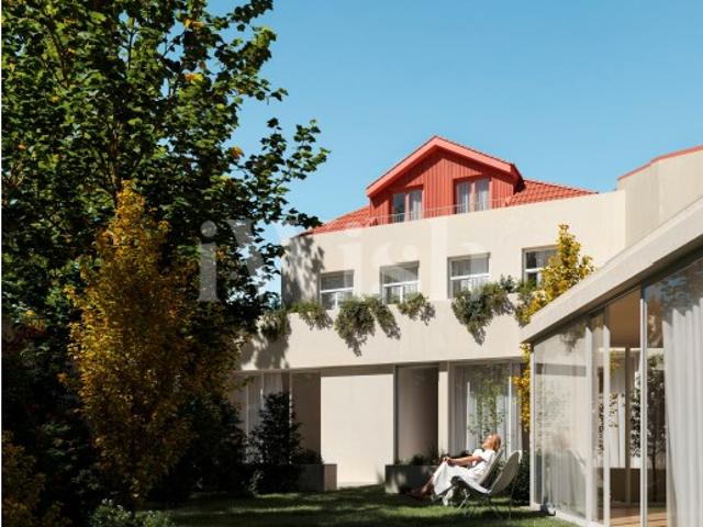 Marés Studios Apartamento T0 com terraço no piso 2