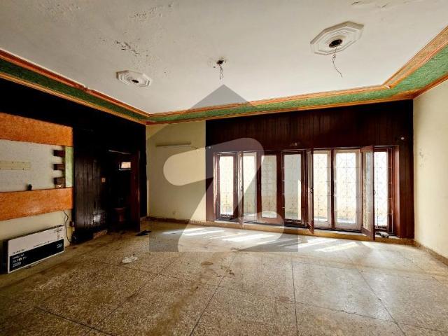 Margalla Road Front Back Open 5 Kanal House With Extra Land Is For SALE F 6