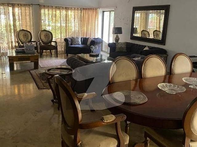 Margalla Road House Available For Sale In F7