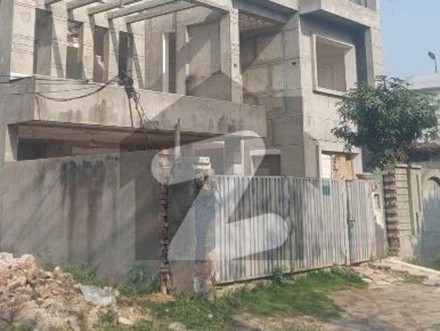 Marghzar Officers Colony House For sale Sized 1 Kanal Marghzar Officers Colony