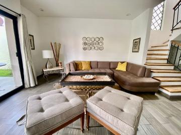 Maria Jose's beautiful house for sale or rent in La escondida!