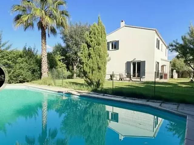 Marignane 13700 Achat / Vente maison 5 pièces t5 piscine parking