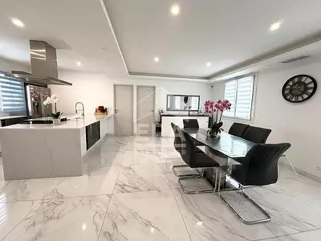 Marignane 13700 Achat / Vente maison 6 pièces t6 piscine