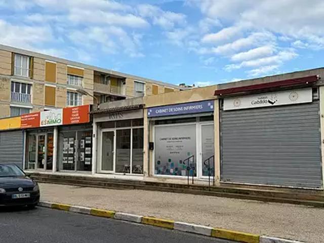 Marignane 13700 Achat / Vente divers 1 pièce
