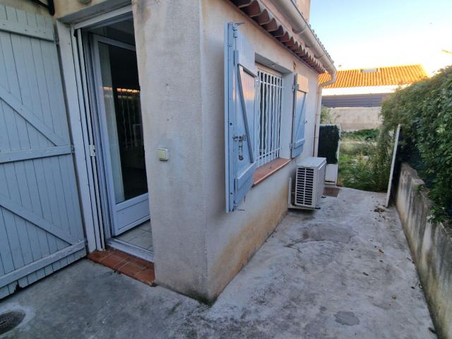 Marignane dans un petit ensemble appartement de type 2 de 33.16 m2 + jardinet et stationnement