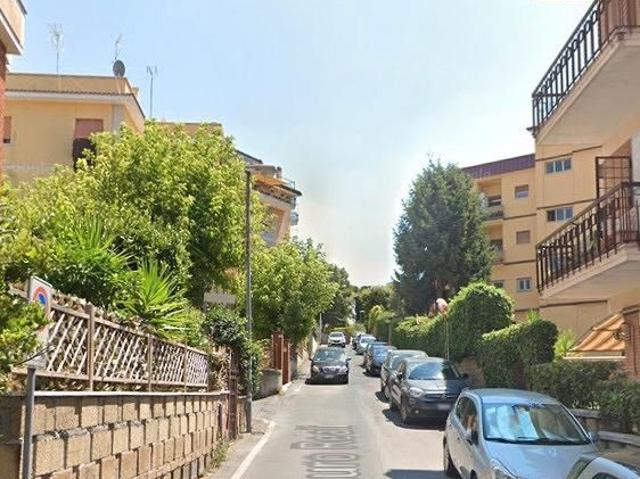 Marino spazioso bilocale arredato