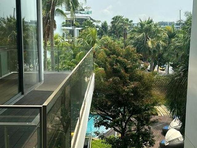 Marina Collection D4, Condominium