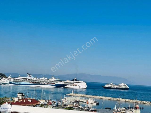 Marina Bölgesinde Full Deniz Manzaralı Dubleks Daire