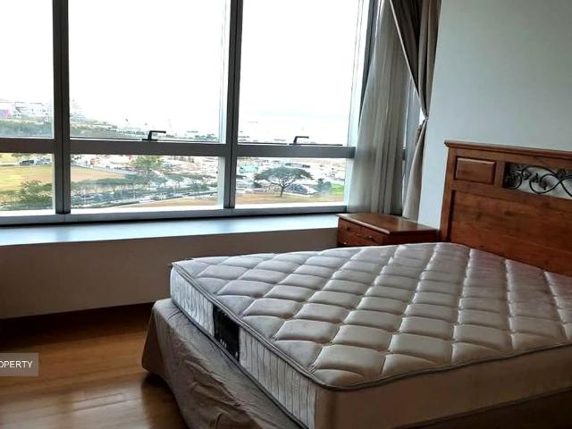 Marina Bay Residences D1, Condominium