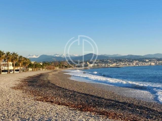 Marina Baie des Anges – Superbe Appartement Rénové vue mer