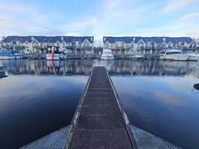 Marina Berth 51, Tarmon Harbour Marina, Tarmonbarry, Co. Rosco.