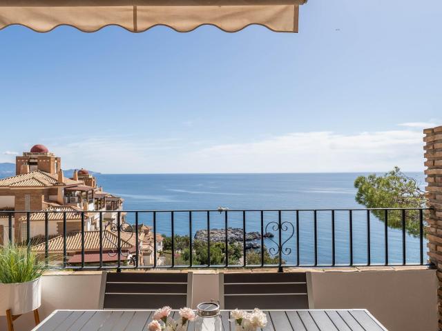 MARINA DEL ESTE CON VISTA DIRECTA AL MAR